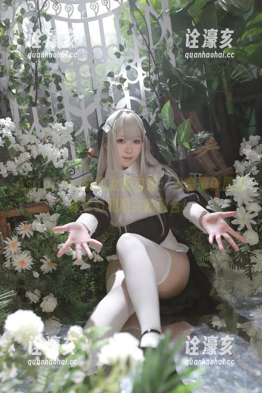 Asagiriai Asagiriai的巫女服自拍:当高清美图遇到梦幻和现实的融合!