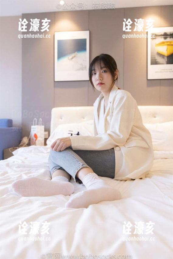 BoBoSocks袜啵啵-小安 BoBoSocks袜啵啵 - 小安的高跟凉鞋大赏:原图和精选的结合,简直就是“鞋界奥斯卡”!