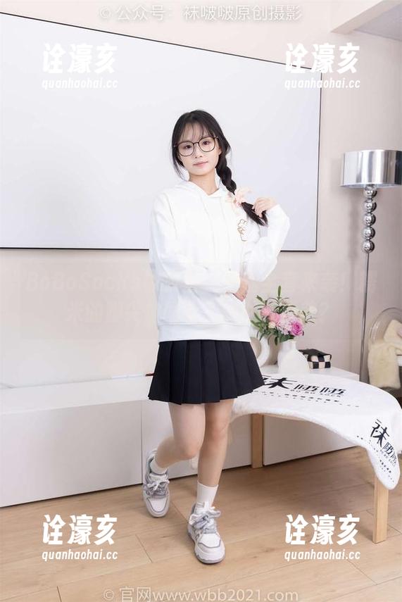 BoBoSocks袜啵啵-糯米 BoBoSocks袜啵啵 - 白丝全套来袭!糯米的脚尖加固款,谁敢说不美?