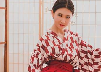 GIRLT果团网 – 小九九女孩作品，轻轻一瞥，心情都跟着飞起来了！