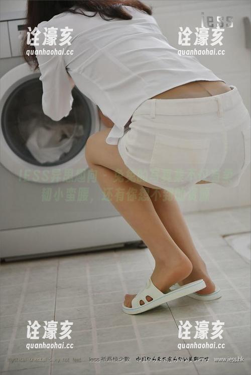 IESS异思趣向-兔兔 IESS异思趣向 - 兔兔的写真集不仅有柔韧小蛮腰,还有你想不到的资源