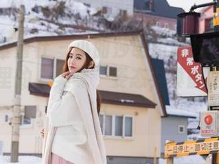 IMiss爱蜜社 – 小丽莎萌萌哒教你：厨娘写真集里的“美味”姿态，真能吃的那些！