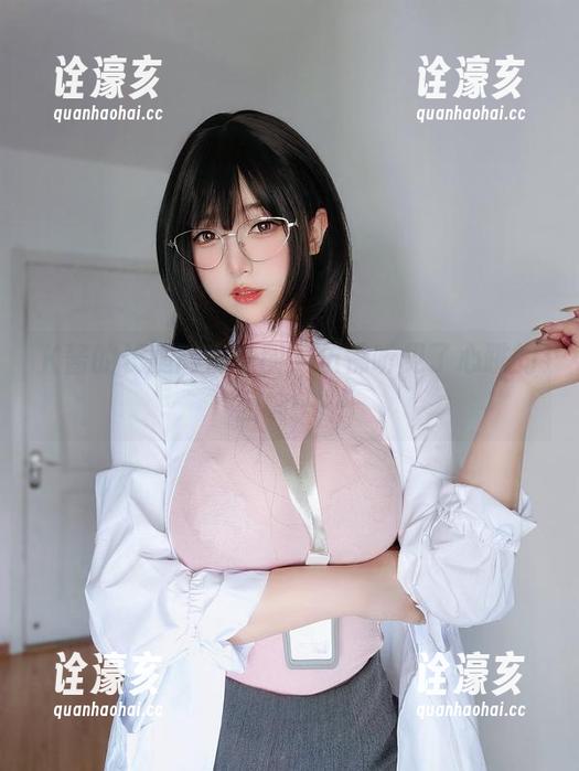 K酱的长腿高清原图，仿佛听见了心跳的回响……