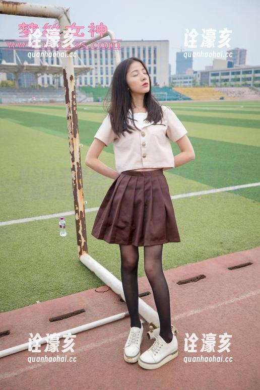MSLASS梦丝女神-张雯雯 MSLASS梦丝女神 - 张雯雯的秘密收藏:私房图集里的无敌超细腿,谁来帮我捡下心!?