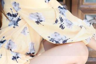 MyGirl美媛馆 – 糯美子MiniJK全套原图：你看看这色调，简直是犯规的美，没完没了地想要往下滑。