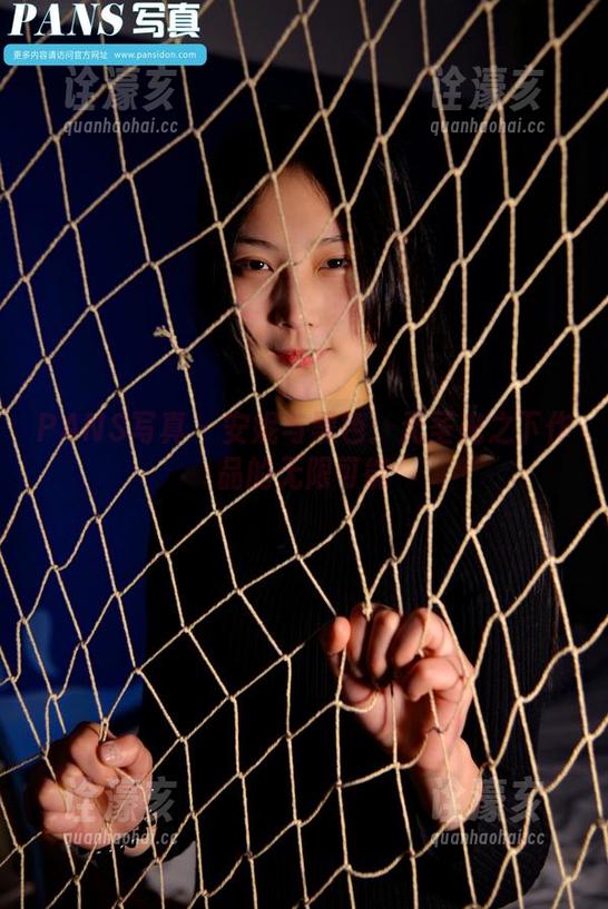 PANS写真-安妮 PANS写真 - 安妮与黑色:无圣光之下作品的无限可能