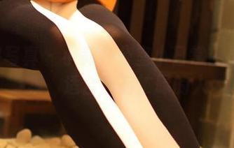 ROSI写真 – 小莉办公室小日常：最新图集，适合所有忙碌的人