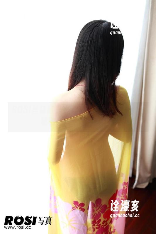 ROSI写真 ROSI丝袜秘籍大公开!原图与作品里的秘密,你准备好了吗?