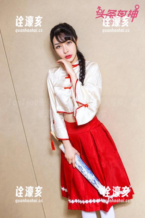 TouTiao头条女神-信悦儿 TouTiao头条女神 - 信悦儿双人写真,看看无圣光原图下的真实