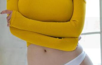 UGirls尤果网 – 这就是杨晨晨！美脚写真图集，美得让人想哭！