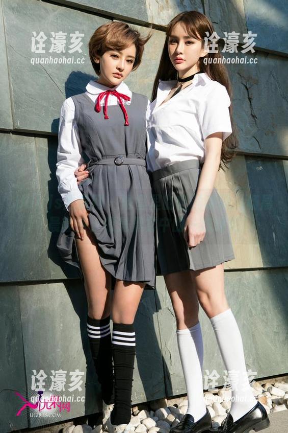 UGirls尤果网-杨晨晨 UGirls尤果网 - 浴室里的轻盈瞬间:杨晨晨套图,像是晨雾中的一抹暖阳