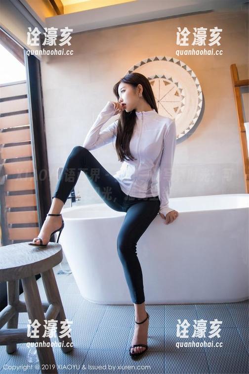 XIAOYU语画界-金纯一 XIAOYU语画界 - 金纯一的写真时光:可爱如光,摇曳生姿