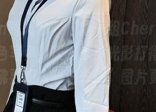 Xiuren秀人网 – “新一组Cherry绯月樱的白色写真，天哪，那光影打得真奇幻，仿佛要把人吸进去！”图片更新。