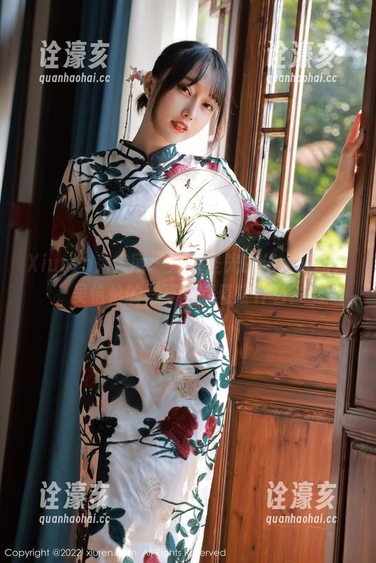 Xiuren秀人网-吴怡怡 Xiuren秀人网 - 没有圣光的偌大校园,吴怡怡的写真里藏着些什么?