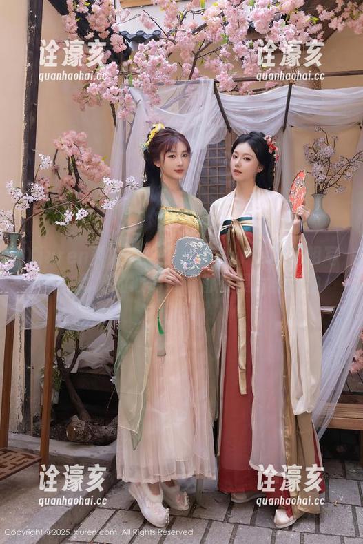 Xiuren秀人网 - 子纯儿Annie的透明写真：看她的心情好像都在照片里流动