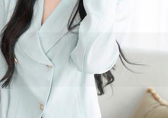 Xiuren秀人网 – 晚苏susu的比基尼套图精选：每一帧都在讲海的故事