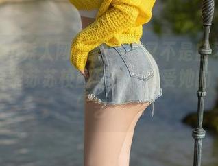 Xiuren秀人网 – 拍到的又不是自习室！在线看黎苏苏校园写真，感受她的‘偷懒’艺术！