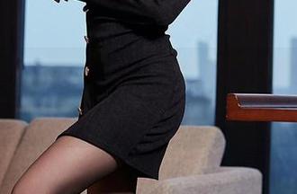 YouMi尤蜜荟 – 唔，卓娅祺女仆图包更新，感觉心都要融化了！