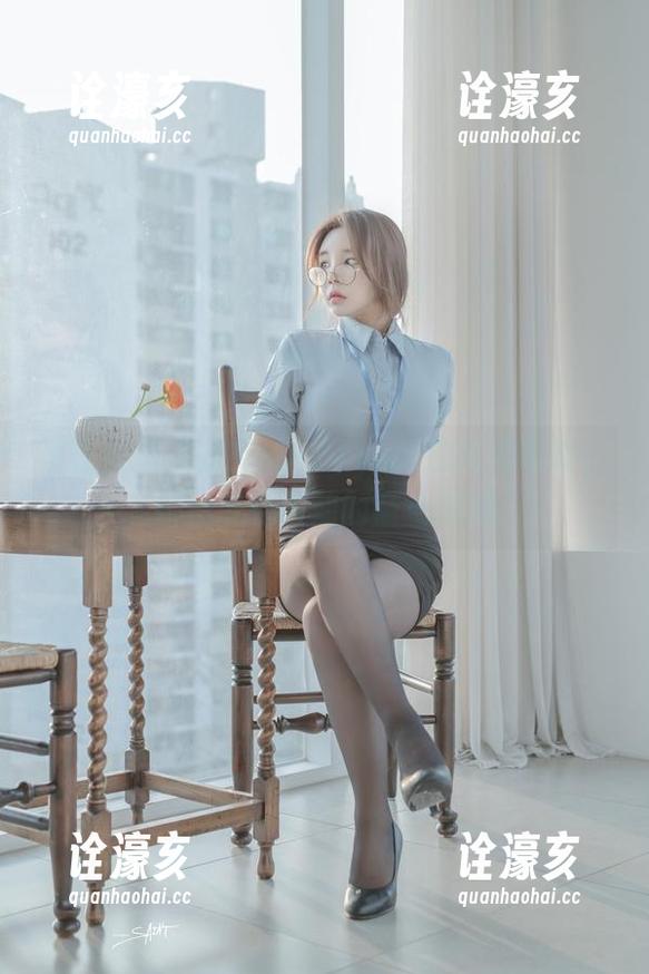 Zzyuri 圣光与海浪的交融–Zzyuri的高清写真,把我带到未知的蓝色深渊