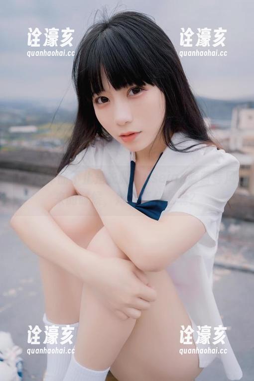 COS作品不止是衣服，usejan蓝蓝等风来的时候，她在等什么呢？