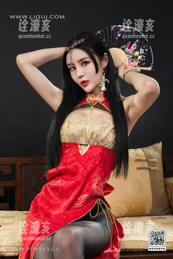 丽柜-钟情 丽柜 - 看了钟情的裸足图包,发现自己竟对脚有了新理解
