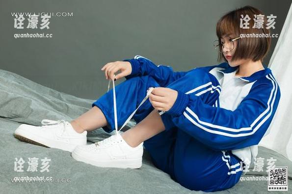 丽柜ligui - „Kiki的瑜伽作品：从舒展到曲折，竟让我怀疑她是不是变形金刚！