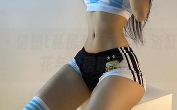 微密圈 – 俏妞t私房美图系列：浴缸里的水花与滑稽瞬间！