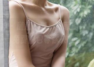 克拉女神 – 随意一瞥：慕菲的纯白世界，免费图包等你来拿！