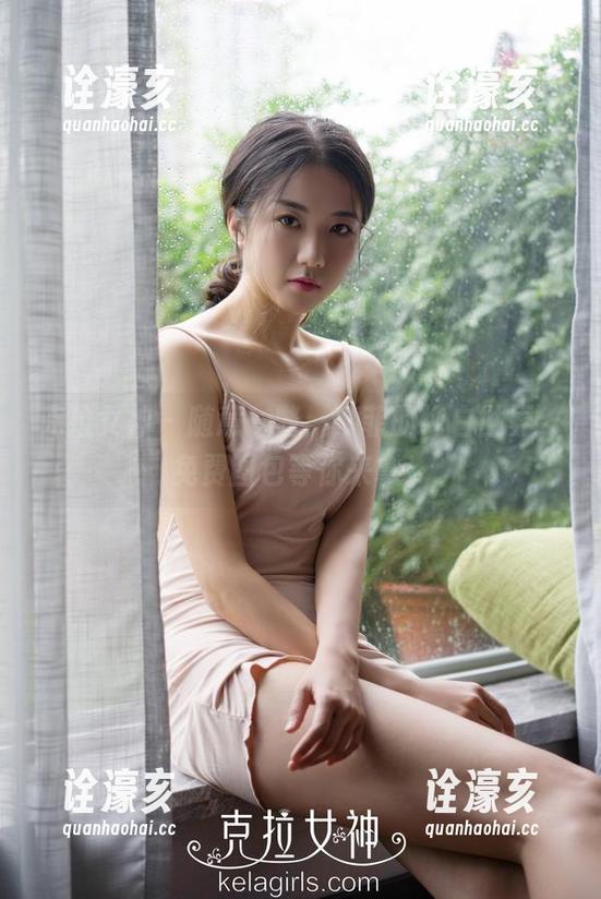 克拉女神-慕菲 克拉女神 - 随意一瞥:慕菲的纯白世界,免费图包等你来拿!