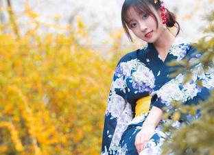 让冬马路纱教你如何把定制白衬衫穿成街头潮流！