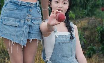 初夏女神 – 让柒柒的旗袍沉鱼落雁瞬间点燃你的生活！点击下载这些图片，快哟！