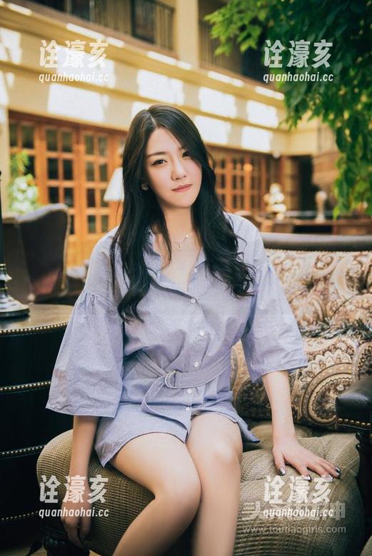 头条女神-钟晴 头条女神 - 不只是高清,钟晴的“天使”照片每一张都让人想要靠近又有点害羞。