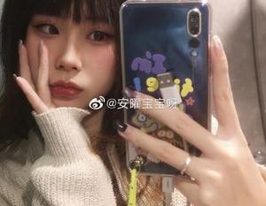 安曜曜的蕾丝迷幻：图片里的气息，像阳光穿透窗帘的柔和