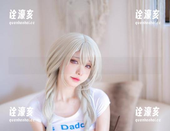 安食Ajiki 花嫁的福利图包:安食Ajiki如何在镜头前游刃有余?