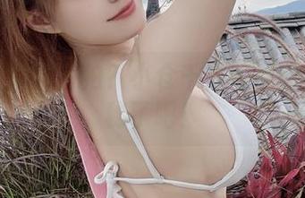 白色修女服自拍？小仓千代w原图也太神秘了吧！