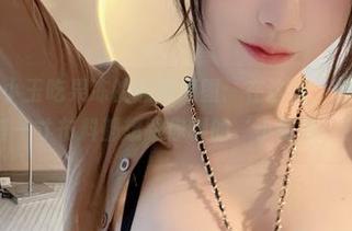 微密圈 – 小玉吃果冻的旗袍原图：在这里，你可以找到每一寸布料都想跟你聊的‘小秘密’！
