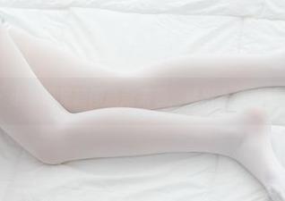 少女秩序 – 小葵裸足套图最新来袭，踏出心情的每一丝波动！
