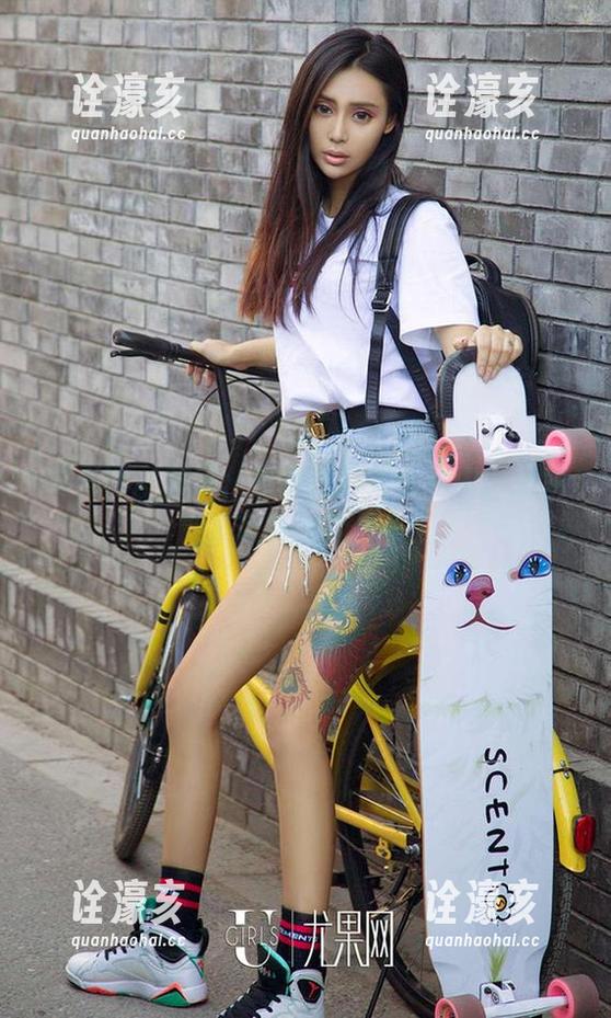 尤果网-柚子 尤果网 - 柚子:甜蜜世界尽在手中,亲亲糖浆写真照片合集!