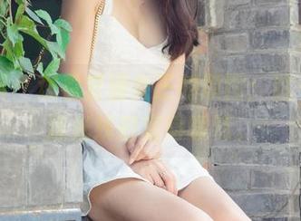 尤果网 – 观看若涵女王的原图：这一刻，连光线都变得暧昧。