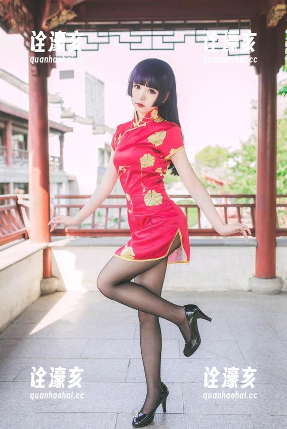 写真游戏：巧克力小圆面包用五更琉璃的新春旗袍撩动你的心！