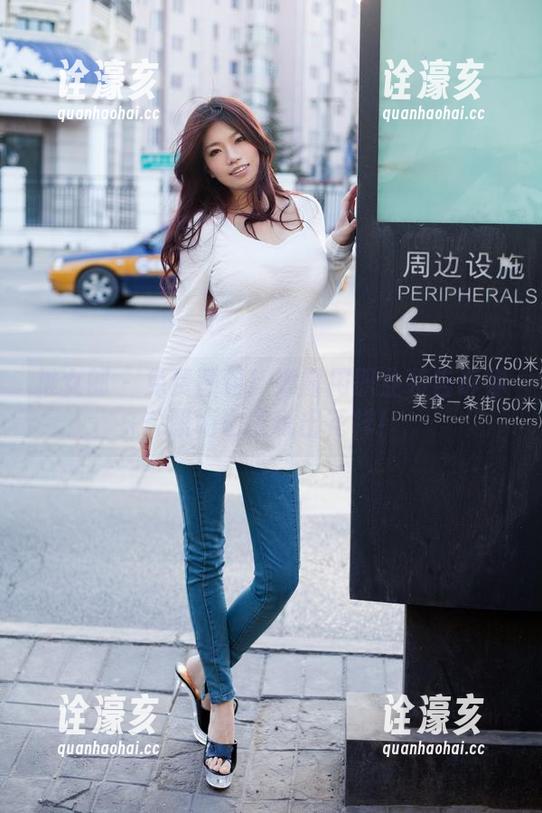 推女郎-娜露 推女郎 - 免费图包!娜露用职业装告诉你:职场也能玩出花样!