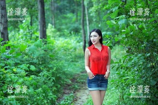 推女郎 - 一图胜千言：杨伊厨娘高清写真，图片里的生活细节