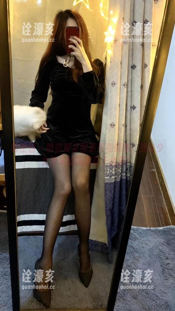 微密圈 - 微信朋友圈系列视频集：提袜少女带来的嗨趣袜子合集！