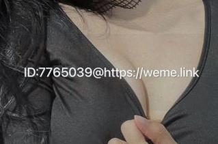 微密圈 – 私拍回望：楚楚不吃鱼与灰丝，谁的视角更动人？