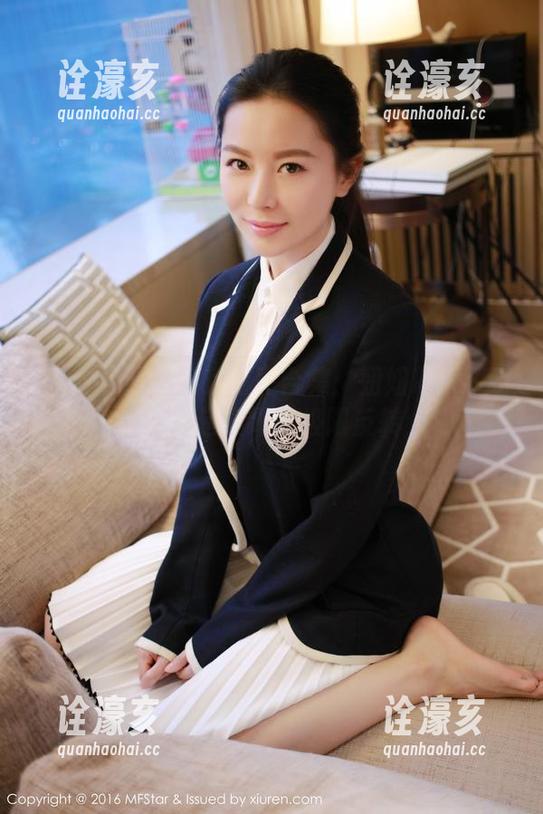 模范学院-妞妞koko 模范学院 - 双人写真合集:妞妞koko和小伙伴一起演绎‘极限反转’!