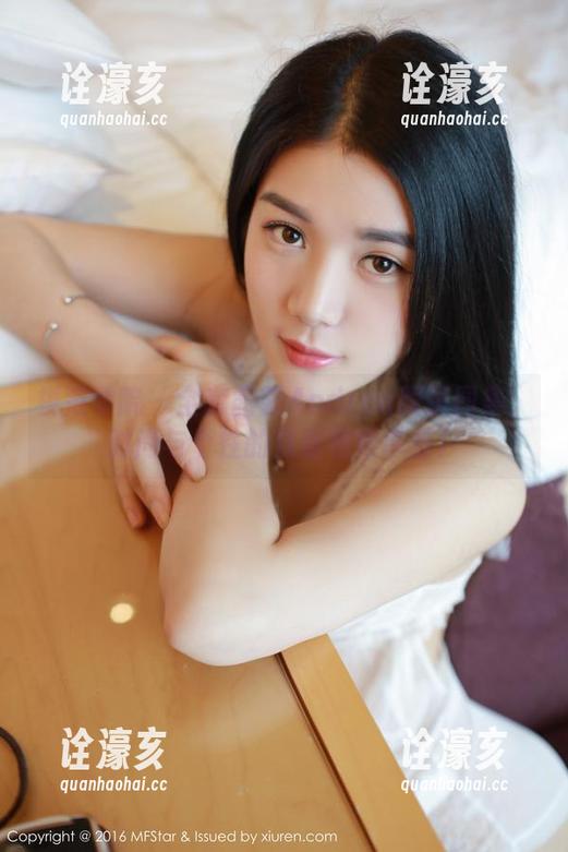模范学院-露露Andrea 模范学院 - 全套露露Andrea眼镜图集:时尚与个性的双重视觉享受!
