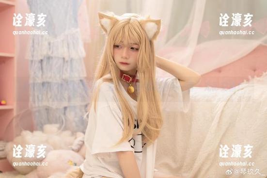 清青琴玖 翻开清青琴玖的写真,发现原神·妮露的另一面—光影交错!