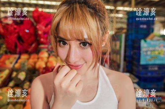 爱丝-瑶瑶 爱丝 - 瑶瑶教你:如何穿好泳衣,看看这全套作品就知道了!