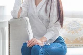 爱蜜社 – 乐乐Mango的女友：看多少次都像在偷瞄