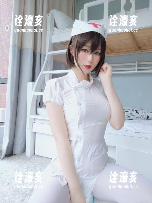 在线get白银81白丝兔女郎的原图，太有氛围了，各种角度都想看！